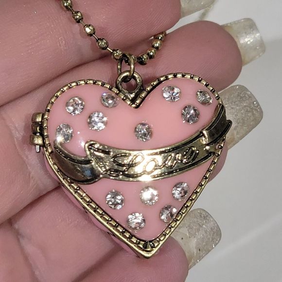 2PC SET BETSEY JOHNSON PINK HEART TREASURE NECKLACE+MATCHING EARRINGS Rare - Picture 7 of 10